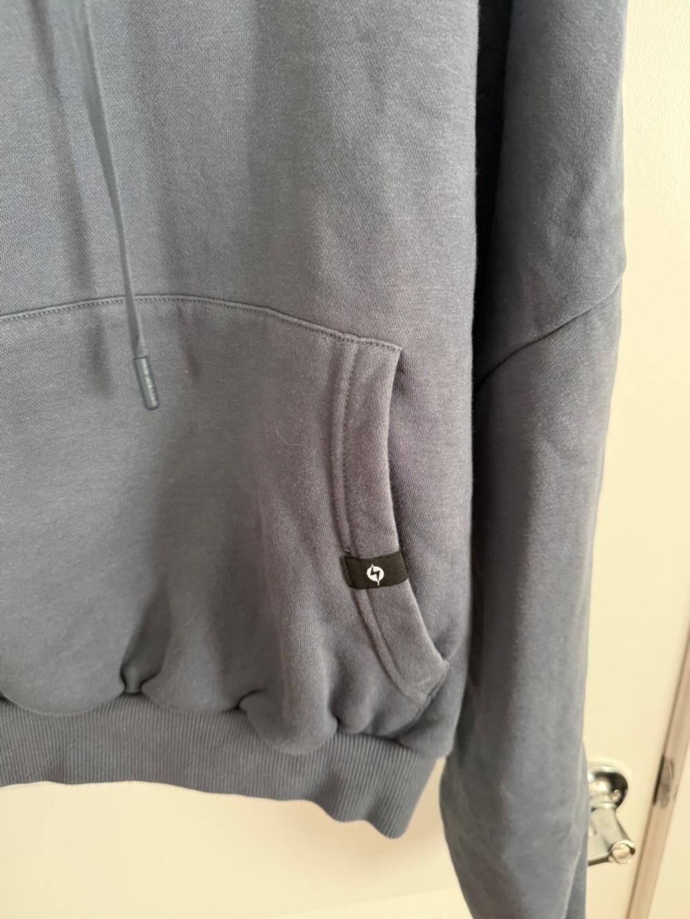POPFLEX Cropped Cloud Hoodie - Picture 4 of 5